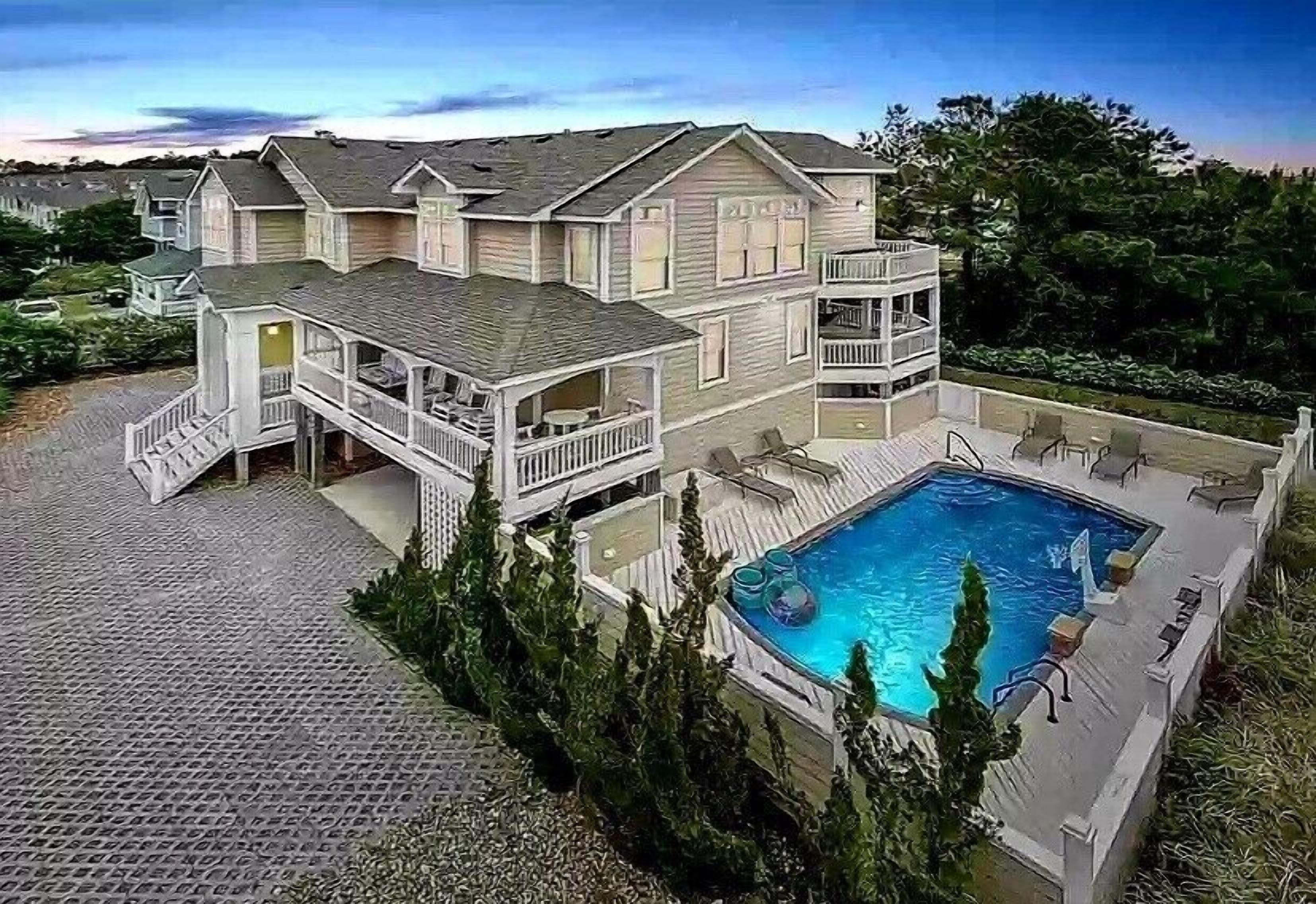 Sun Dazed: Elevator, Private Pool, Hot Tub, Corolla Light Amenities