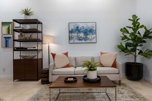 Smart TV y chimenea