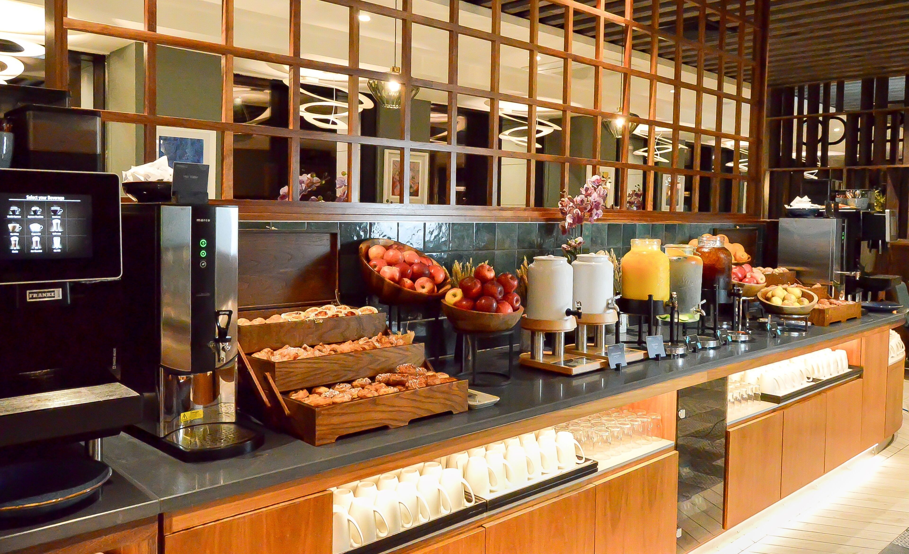 Desayuno buffet todos los días (con cargo)