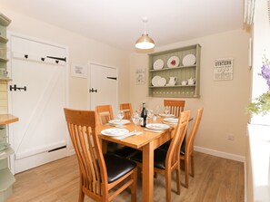 Cottage | Interior
