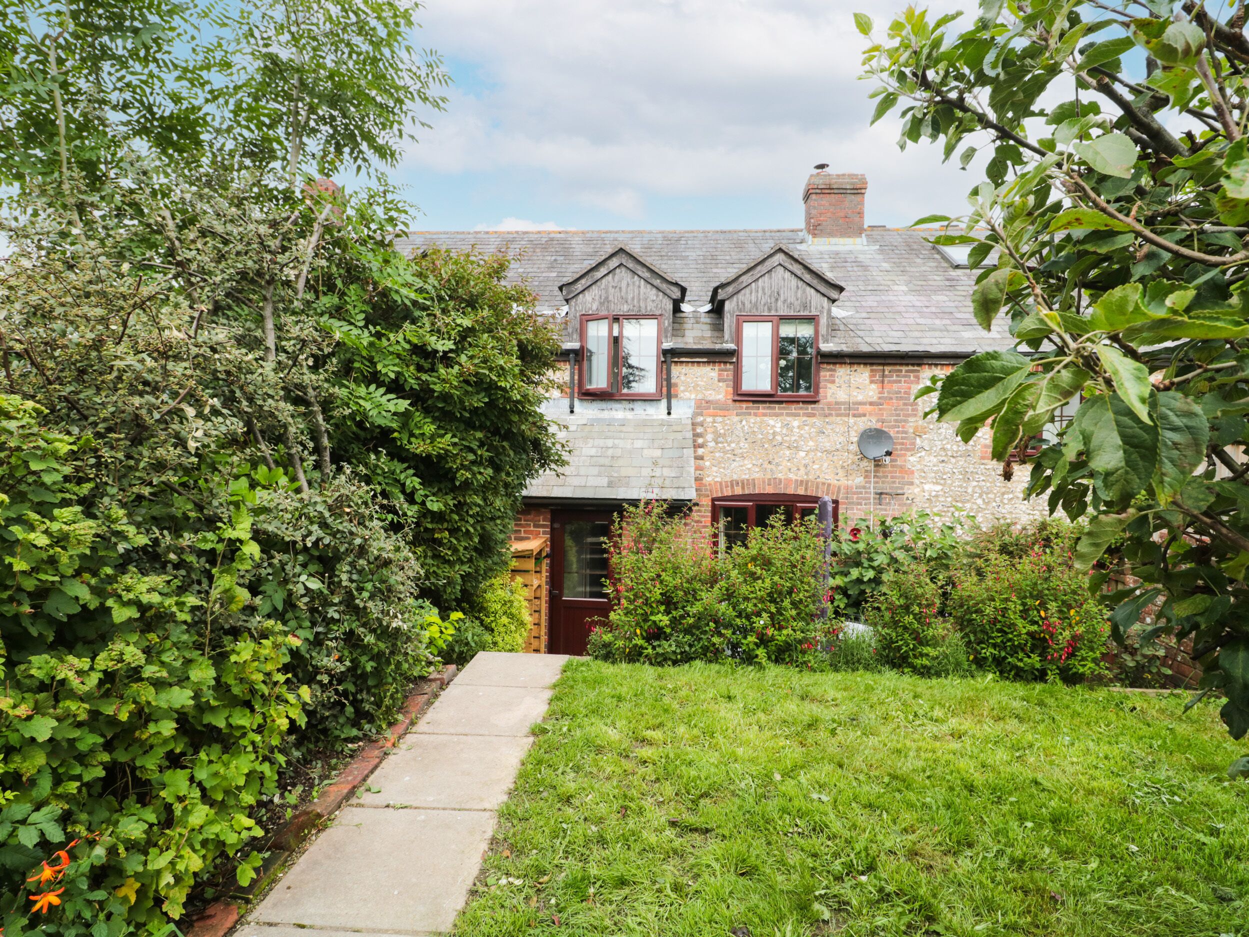 คอทเทจ | ภายใน