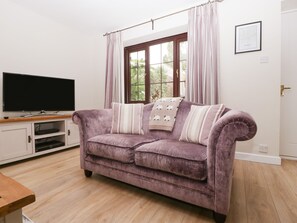 Cottage | Interior - Blueberry Cottage (Dorchester)