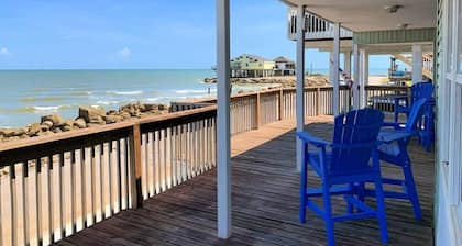 Waterfront Retreat - About the View? Home's 4 You!