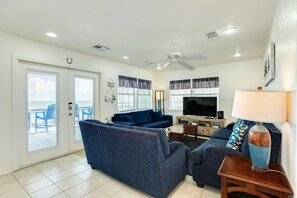 TV, streaming services, offices - If It's About the View, This Home's For You! (Freeport)