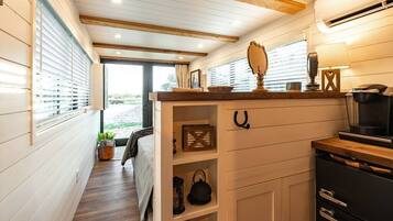 1 多间卧室、熨斗/熨衣板、WiFi、床单