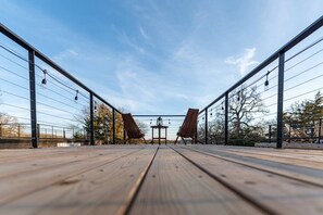 Property grounds - Cozy Tiny Container Home-The Outwest (Waco)