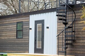 Exterior - The Newtonian Tiny Container Home near Magnolia (Waco)
