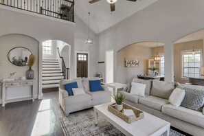 TV, fireplace, Netflix, streaming services