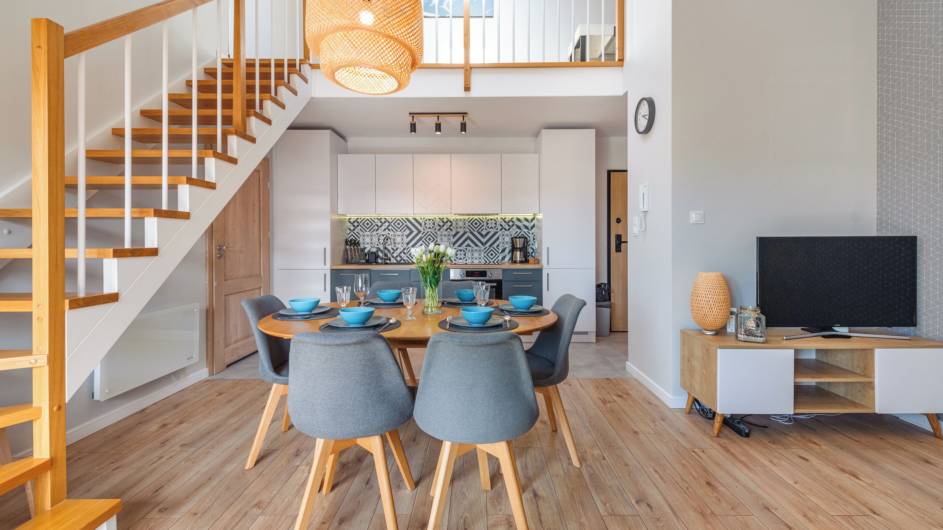 Appartement (A 7) | Woonruimte | Plasmatelevisie