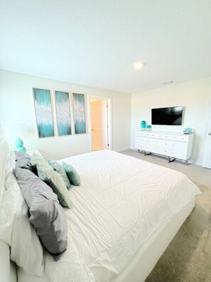 5 bedrooms, iron/ironing board, travel cot, WiFi - Champions Gate, Family Fun Retreat | 5BR Pool Home (Four Corners)