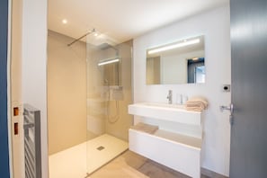 Haartrockner, Handtücher