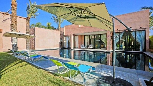 Villa, plusieurs lits | Piscine | Piscine extérieure