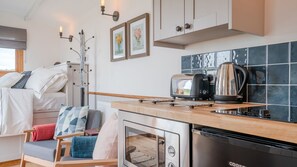 Fridge, microwave, stovetop, toaster