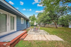 Terrace/patio - Charming Ranch Home | 3BR, 2BA | Fenced Yard (Fayetteville)