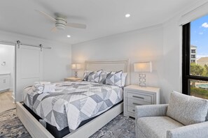 3 habitaciones, tabla de planchar con plancha, wifi y ropa de cama