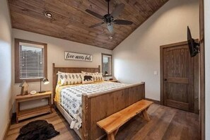 5 Schlafzimmer, Bügeleisen/Bügelbrett, WLAN, Bettwäsche