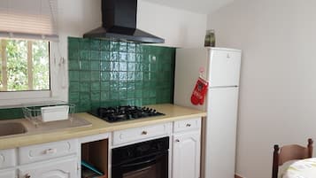 Rumah, 2 Tempat Tidur Queen | Dapur pribadi | Lemari es, microwave, oven, dan kompor