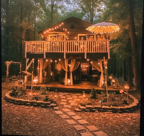 Cottage Tree House B&B