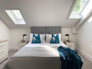 2 bedrooms, iron/ironing board, free WiFi, bed sheets - 2 Bedroom Holiday Home Cumbria (Appleby-In-Westmorland)