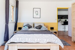 2 habitaciones, tabla de planchar con plancha y wifi gratis 