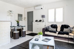 Télévision, chaîne hi-fi