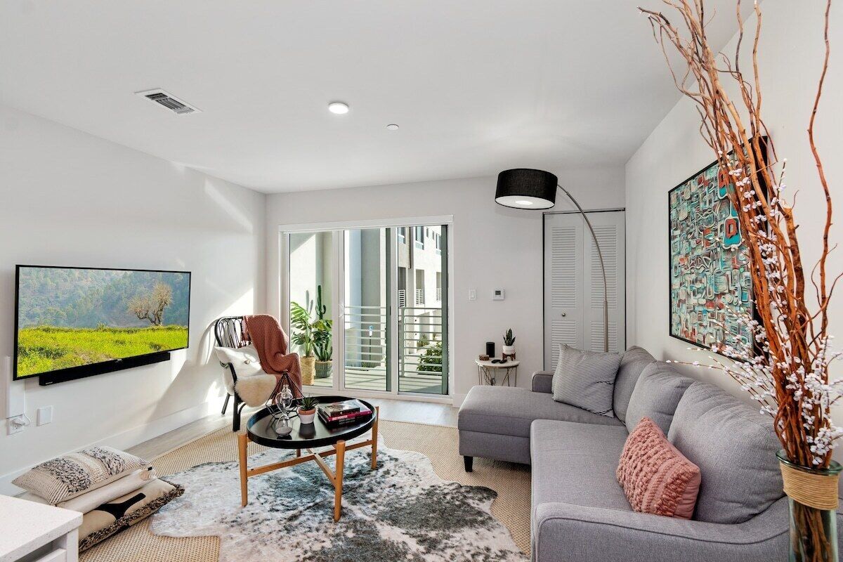 Cloud9 |Private Balcony @ Aventura | The Shore