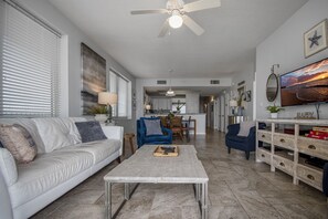 TV - Gulf Front Resort w/3 Pools. 2 chairs & umbrella set up included! (Navarre)