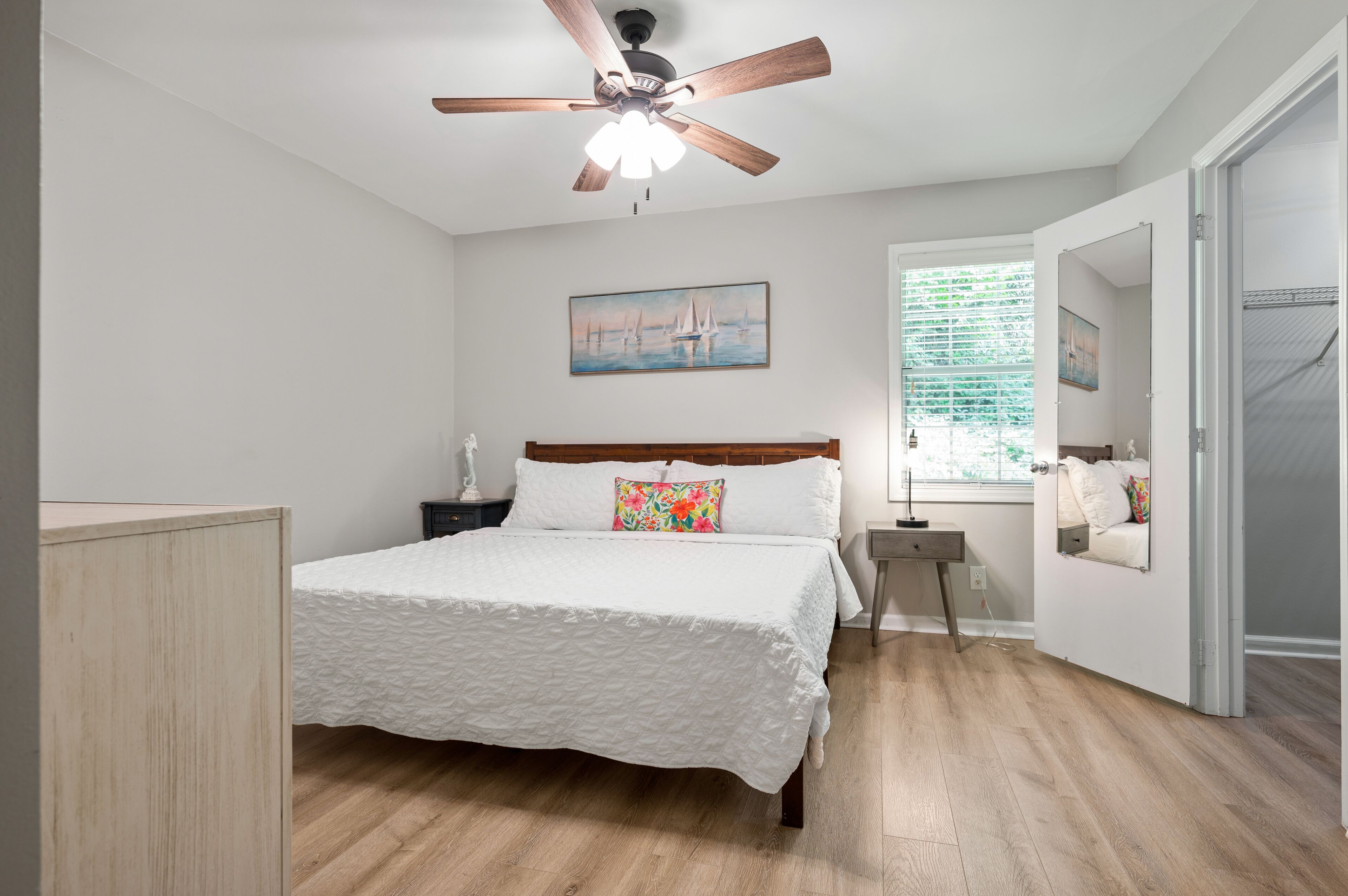 3 bedrooms, WiFi, bed sheets