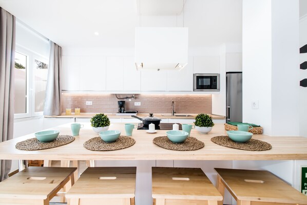 Fridge, microwave, oven, dishwasher