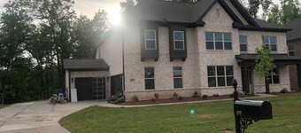 BIG HOUSE on Flint River-For Large Family, corporate retreat, & kayaking weekend