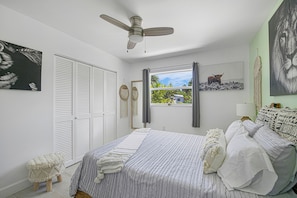 Room - Casa Mandala -🌞Remodeled Pool Home near the Beach (Sarasota)
