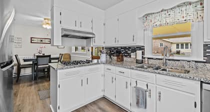 Come stay and enjoy the cozy & comfortable Frances House!