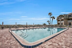 Pool - Picturesque, High End Vaca Condo, Atlantic Views from all corners. Sunset Deck  (St. Augustine)