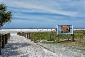 Beach nearby, sun-loungers, beach towels