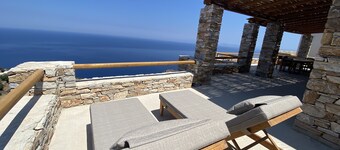 Blue Calm Luxury Cycladic Villa in Sifnos island