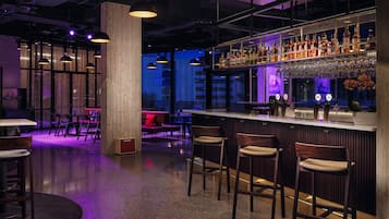 酒吧(店内)