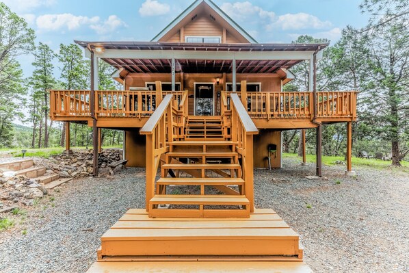 Exterior - Four Cubs by Ruidoso Vacation Rentals (Ruidoso)