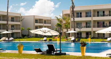 Beachfront apartment with swimming pools and beach access