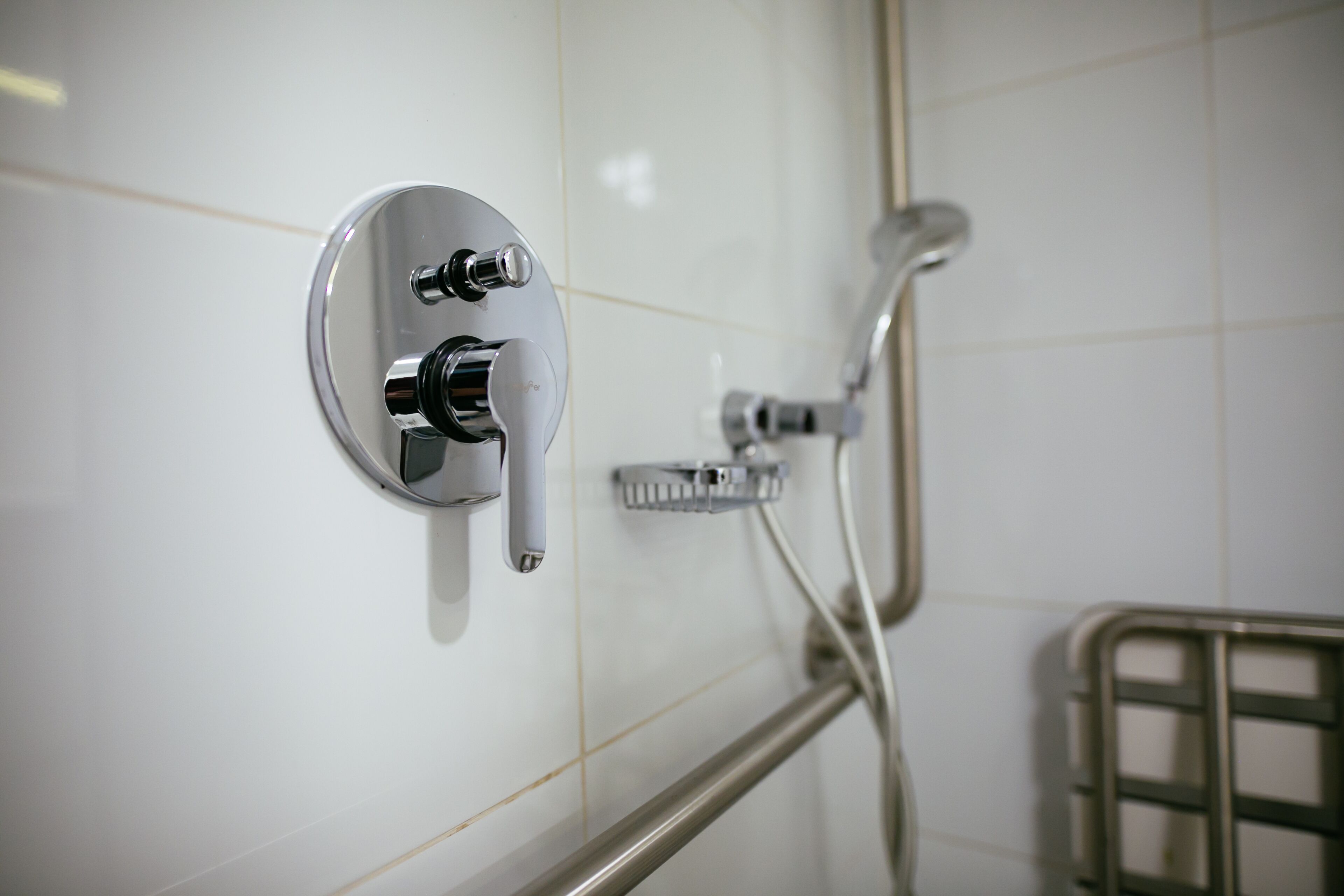 room, 1 king bed, city view | bathroom | towels, soap, shampoo, toilet paper