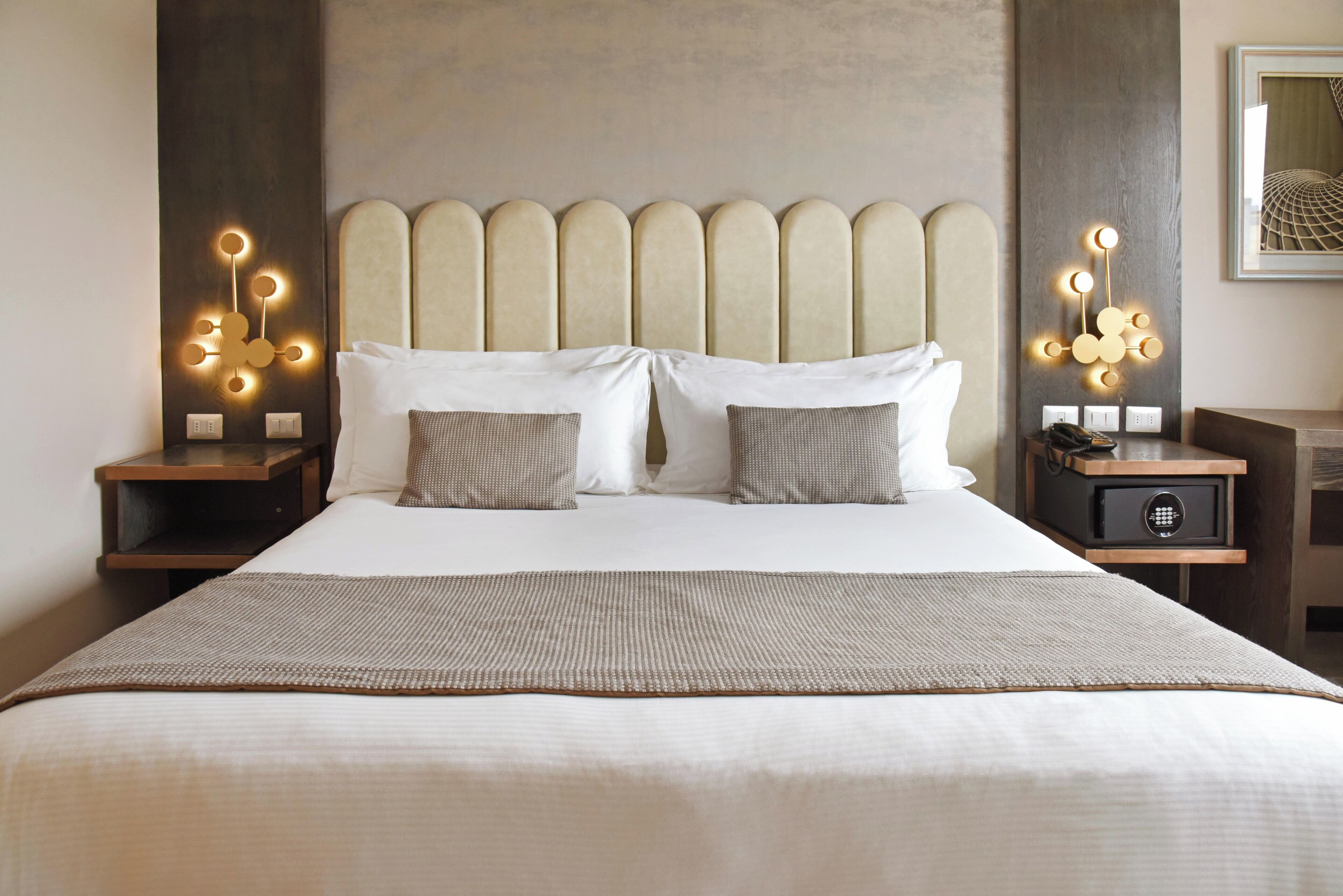 Chambre Standard, 1 très grand lit, non-fumeur, vue ville