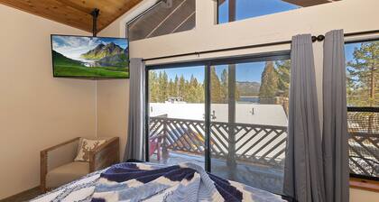 HUGE LAKE LODGE-6BD,4BATH, 5 KING BEDROOMS! LAKE VIEWS-WEEKLY DISCOUNTS! #5709