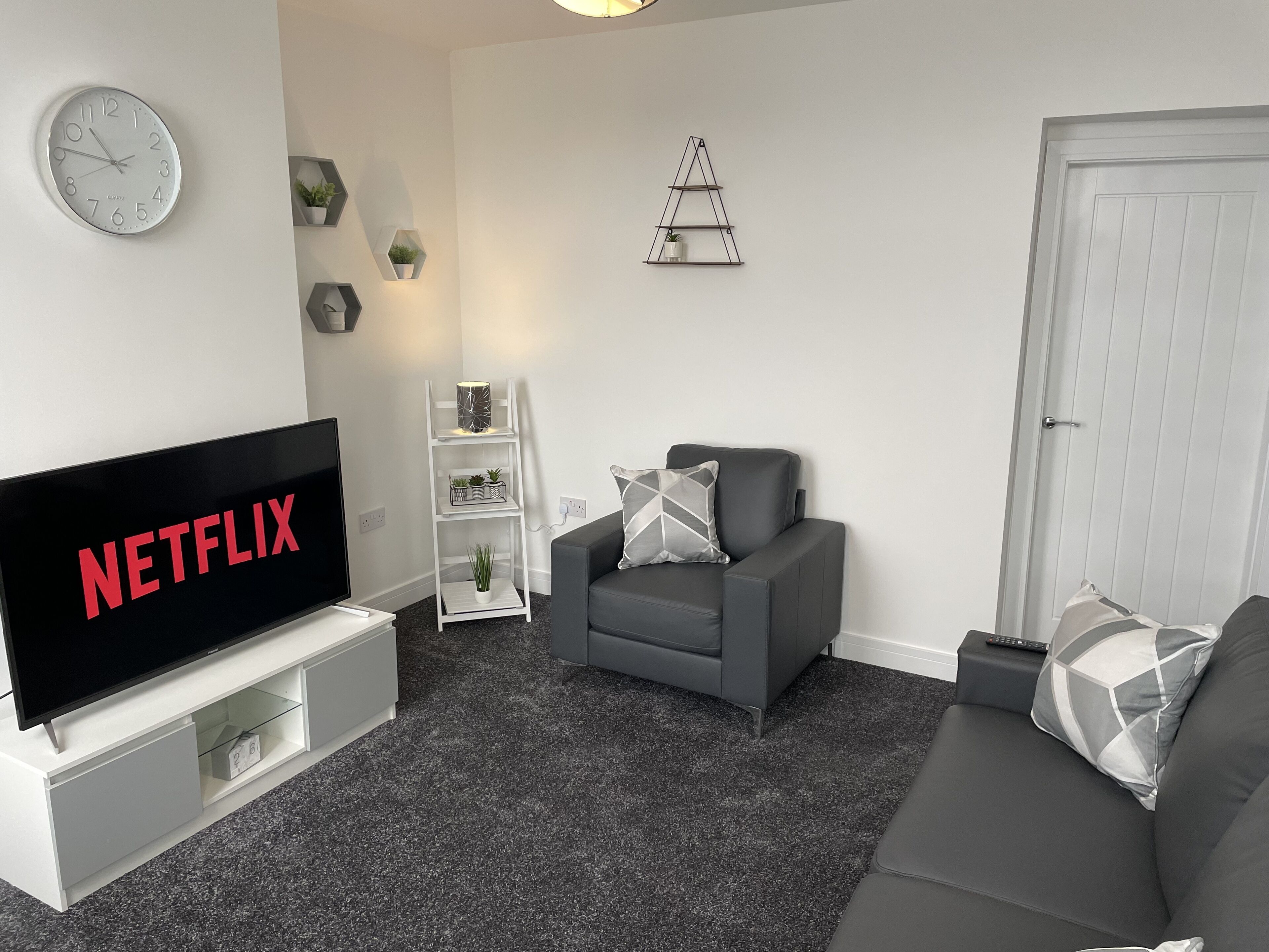 Smart TV, Netflix, streaming services