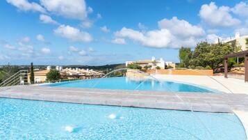 Piscina a l'aire lliure