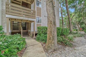 Exterior - 2 blocks to the beach! First floor 2 BR/2 BA - Secluded Lanai, WiFI, Pool&Tennis (Fernandina Beach)