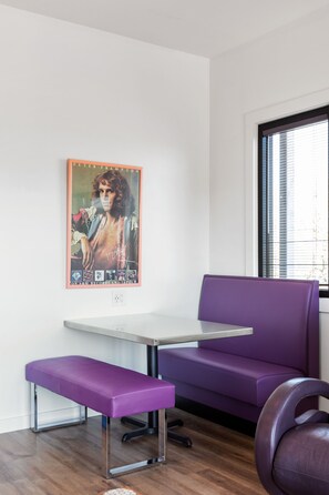 Dining - Boutique Hotel Folly Room 2: King Suite with large private balcony in the heart of Folly Beach (Folly Beach)