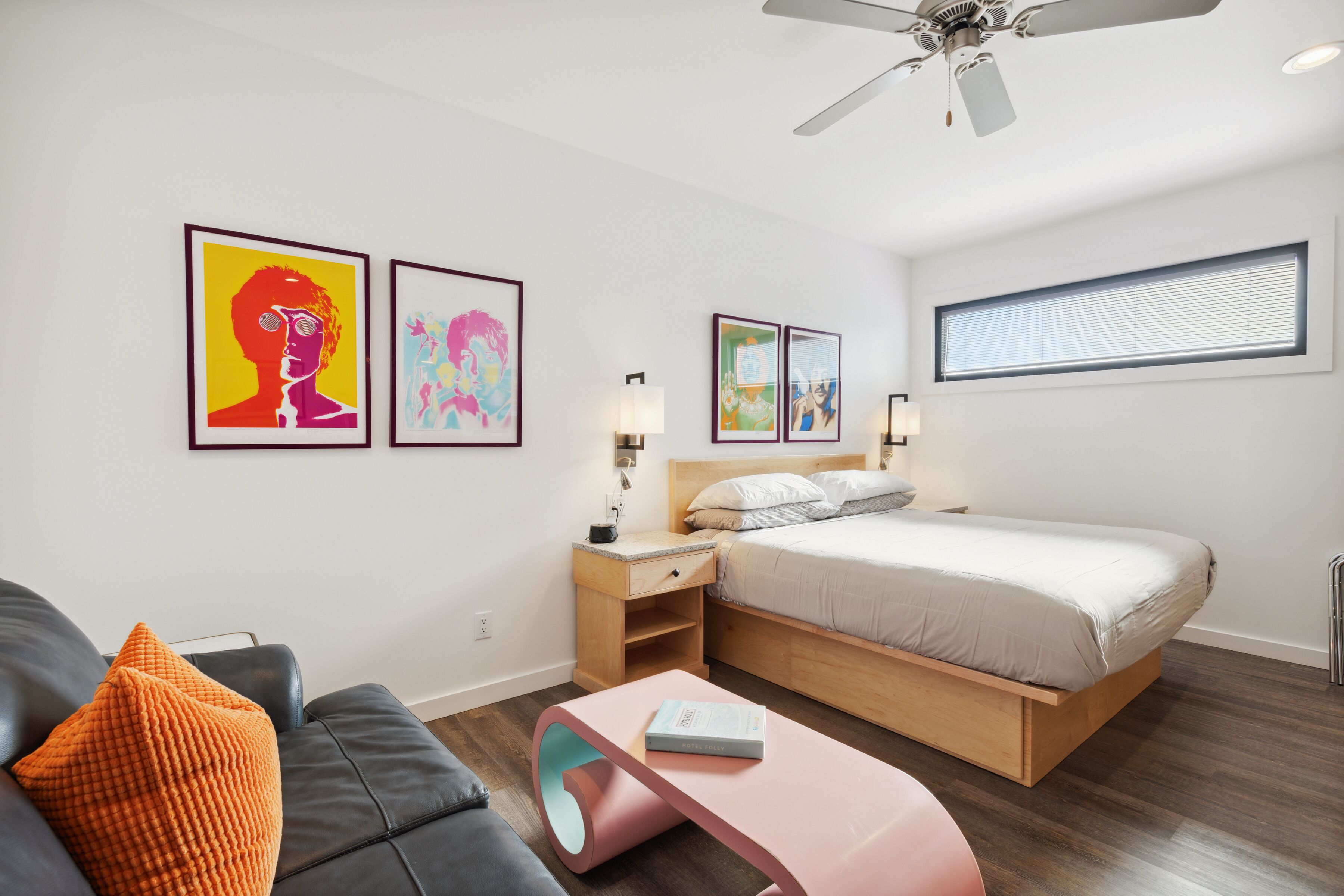 Iron/ironing board, free WiFi, bed sheets