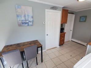 Interior - Beachy Bay Breeze Bungalow (West Haven)