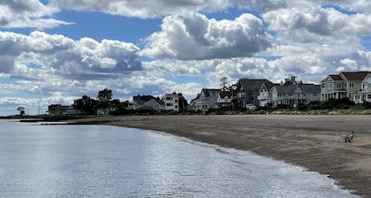 Beachy Bay Breeze Bungalow