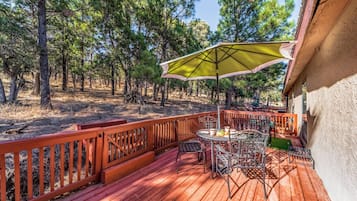 Studio (3 Bedrooms) | Fasilitas properti