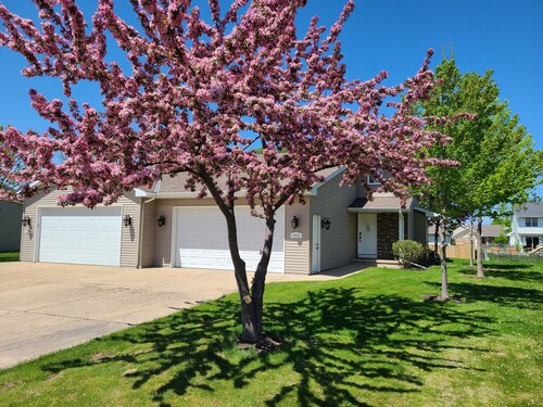 Convenient to Green Bay's beltline where you can get anywhere in 15 minutes.